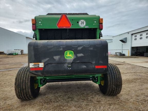 Image of John Deere 560M equipment image 3