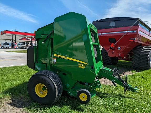 Image of John Deere 560M equipment image 1