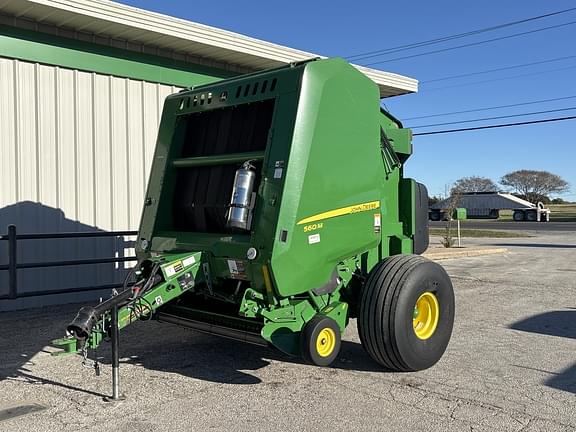 Image of John Deere 560M equipment image 1