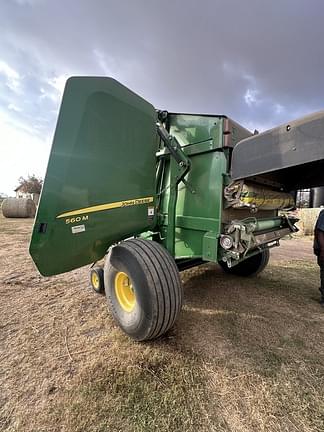 Image of John Deere 560M equipment image 4