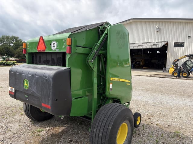 Image of John Deere 560M equipment image 4