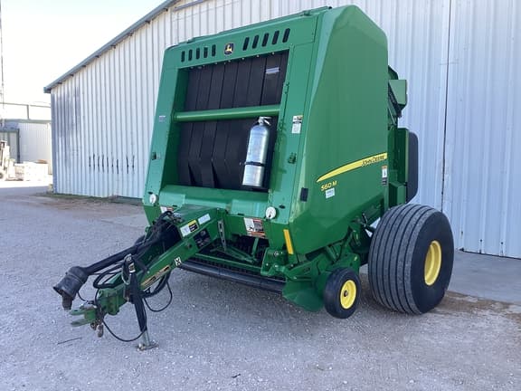 Image of John Deere 560M equipment image 2