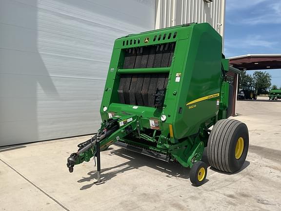 Image of John Deere 560M equipment image 1