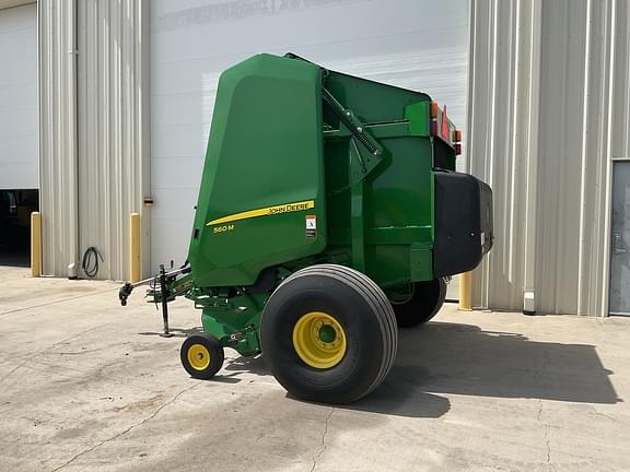 Image of John Deere 560M equipment image 3