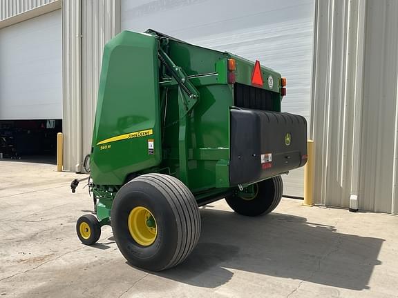 Image of John Deere 560M equipment image 4