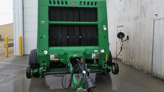 Image of John Deere 560M equipment image 1