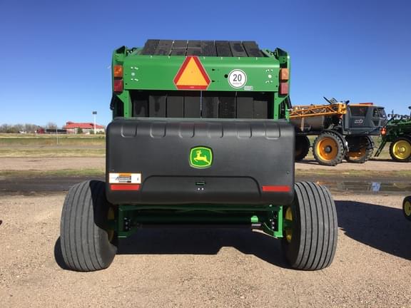 Image of John Deere 560M equipment image 4