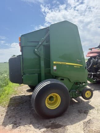 Image of John Deere 560M equipment image 2