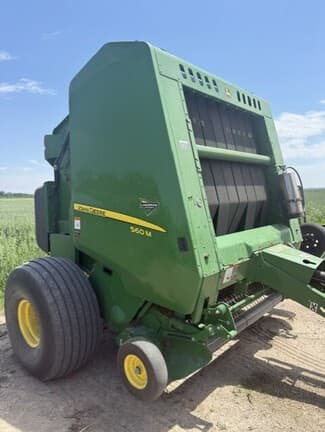 Image of John Deere 560M equipment image 4