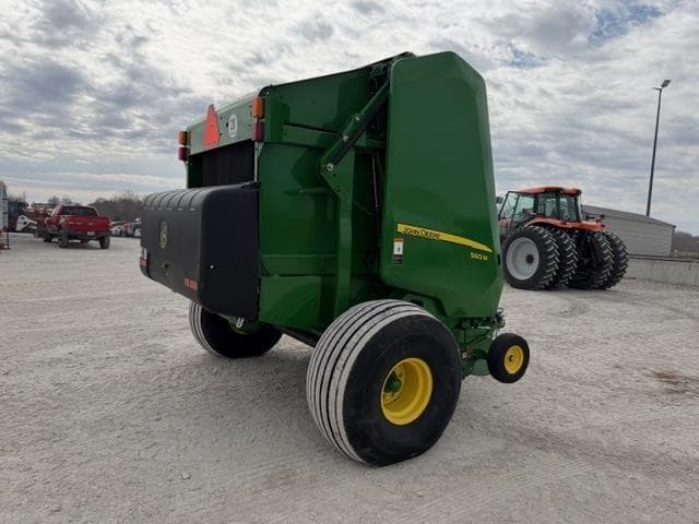 Image of John Deere 560M equipment image 4