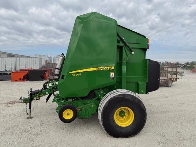 Image of John Deere 560M equipment image 1
