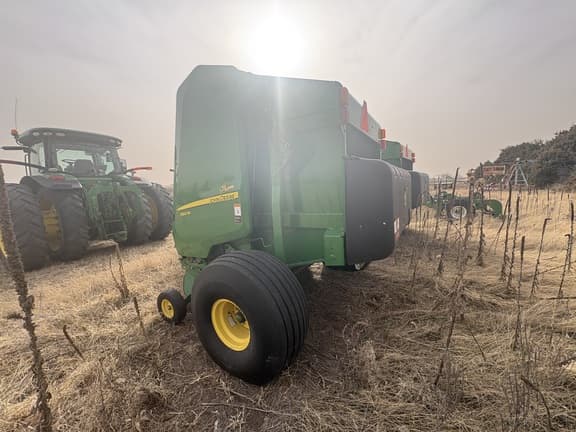 Image of John Deere 560M equipment image 3