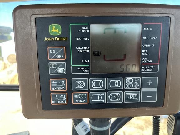 Image of John Deere 560M Silage equipment image 2