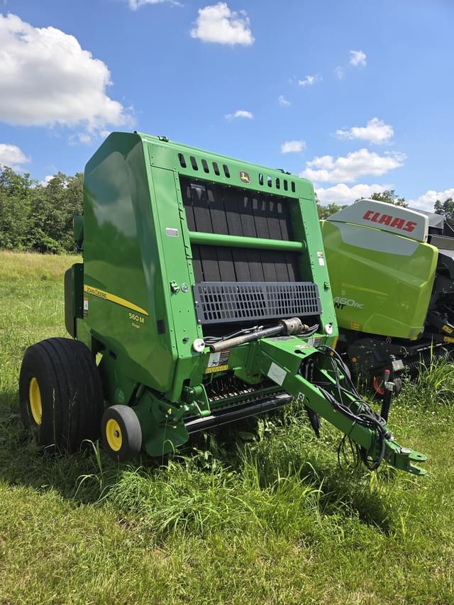 Image of John Deere 560M equipment image 1