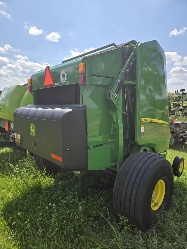 Image of John Deere 560M equipment image 3