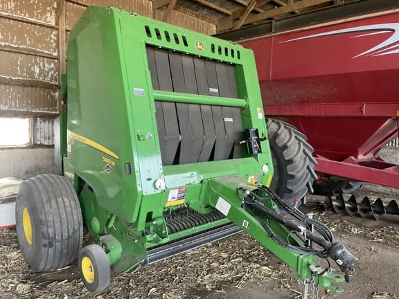 Main image John Deere 560M