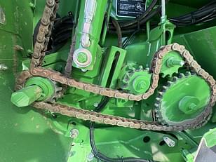 Main image John Deere 560M MegaWideHC2 8