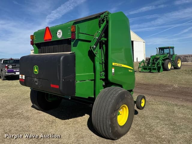 Image of John Deere 560M equipment image 4