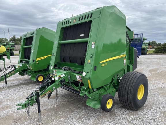 Image of John Deere 560R equipment image 2
