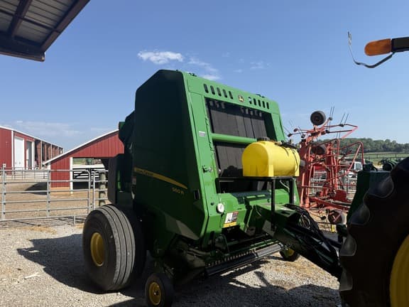 Image of John Deere 560R Primary image