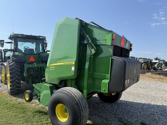 Image of John Deere 560R equipment image 3