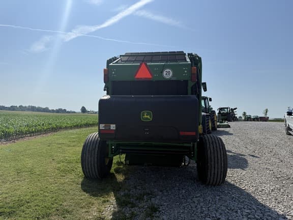 Image of John Deere 560R equipment image 4