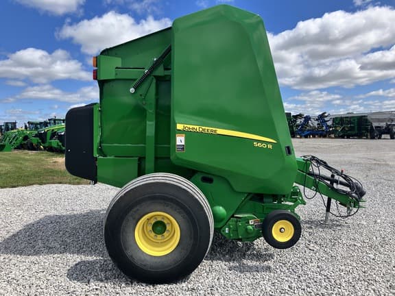 Image of John Deere 560R equipment image 3