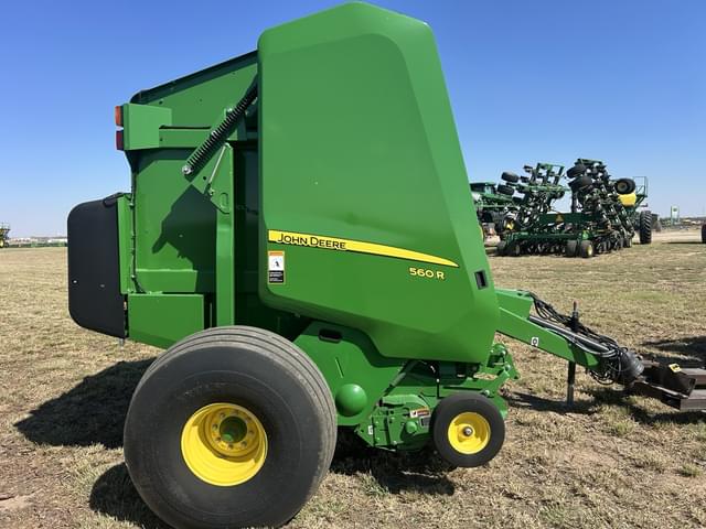 Image of John Deere 560R equipment image 1