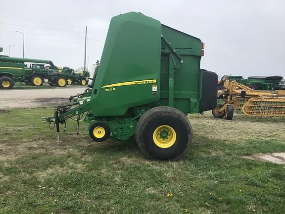 Image of John Deere 560R equipment image 4