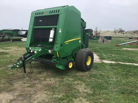 Image of John Deere 560R equipment image 2