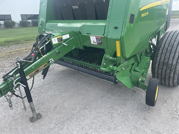 Image of John Deere 560R equipment image 2