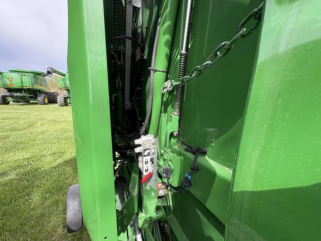 Image of John Deere 560R equipment image 3