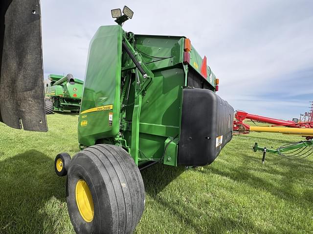 Image of John Deere 560R equipment image 4