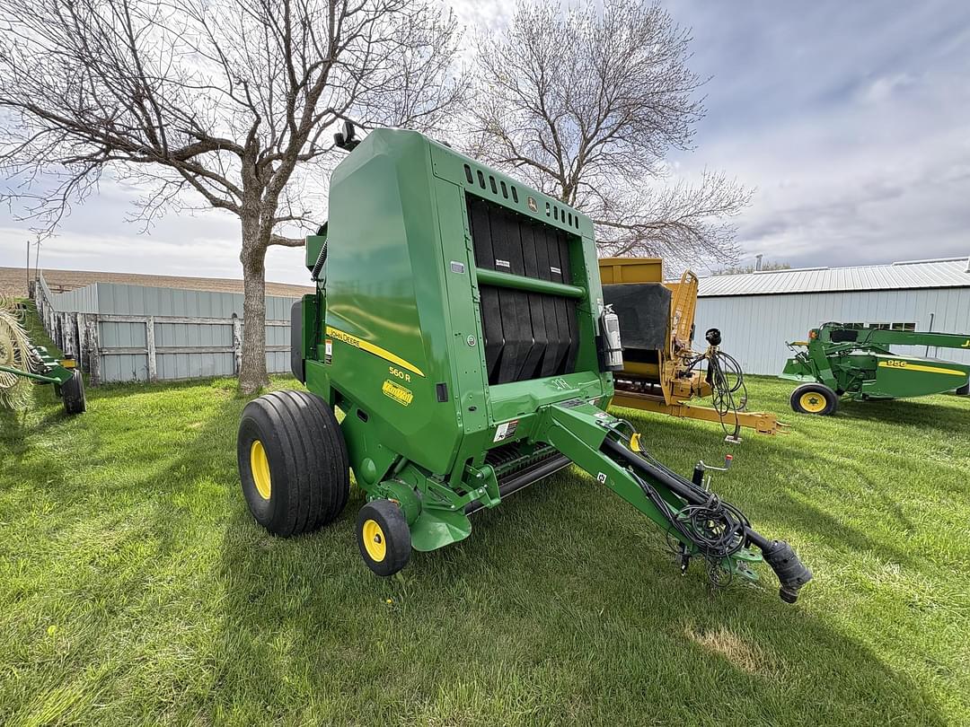 Image of John Deere 560R Primary image