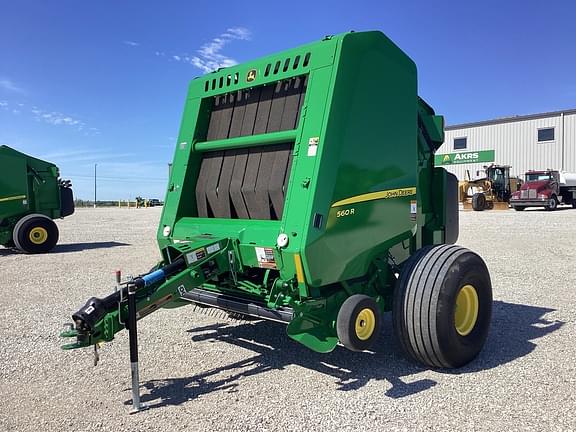 Image of John Deere 560R equipment image 2