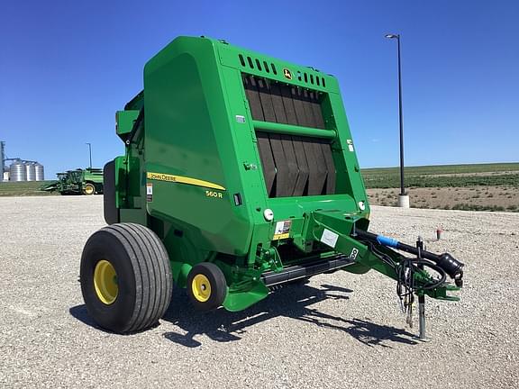 Image of John Deere 560R equipment image 2