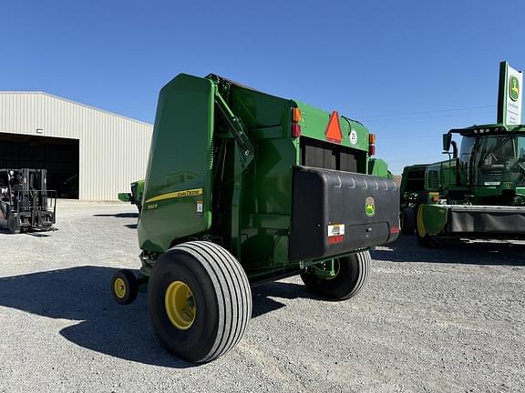 Image of John Deere 560R equipment image 4