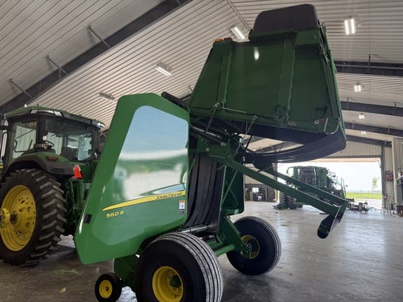Image of John Deere 560R equipment image 3