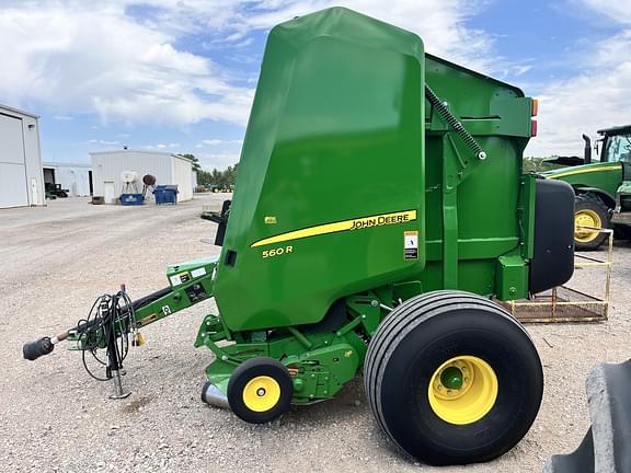 Image of John Deere 560R equipment image 1