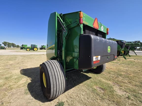 Image of John Deere 560R equipment image 4