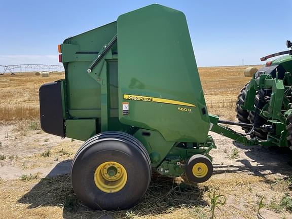 Image of John Deere 560R equipment image 1