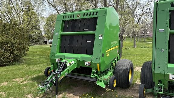 Image of John Deere 560R Primary image