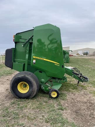 Image of John Deere 560R equipment image 4