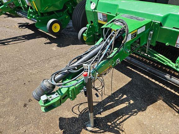 Image of John Deere 560R equipment image 4