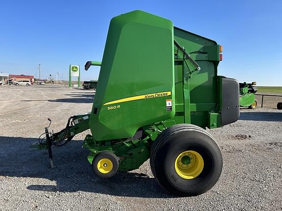 Image of John Deere 560R equipment image 1