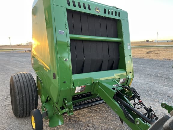 Image of John Deere 560R equipment image 2