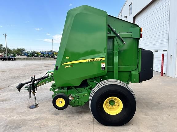 Image of John Deere 560R equipment image 1