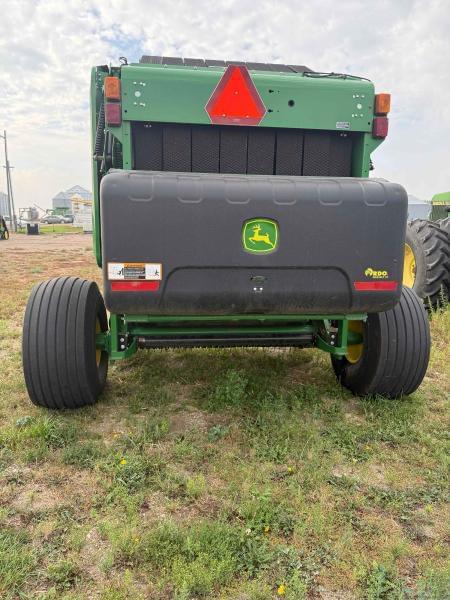 Image of John Deere 560R equipment image 3