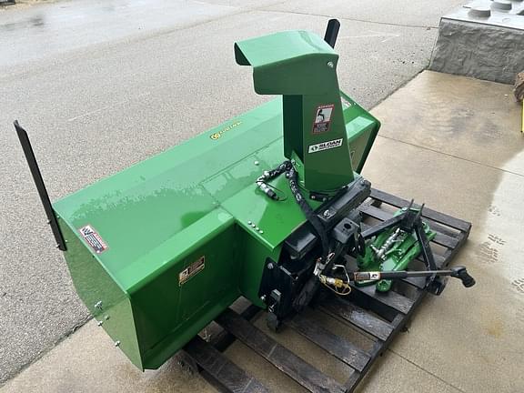 Image of John Deere 60" Snow Blower Image 1