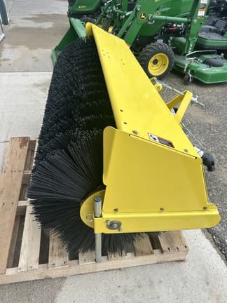 Main image John Deere 60" Broom